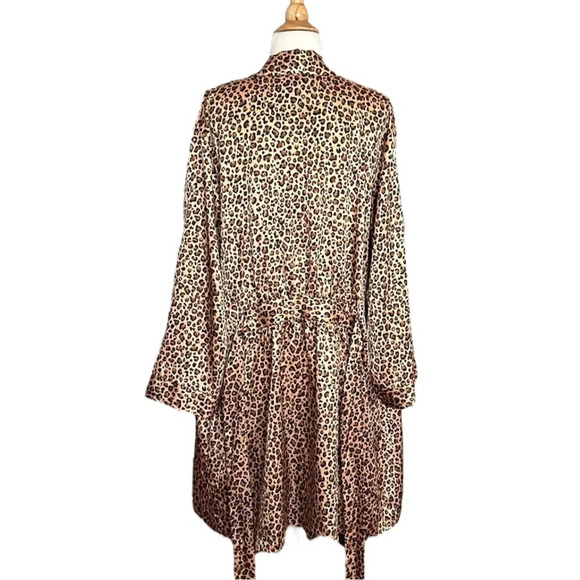 MORGAN TAYLOR Intimates Silky Animal Print Wrap Robe Layer Topper Jacket Size XL - Picture 12 of 16